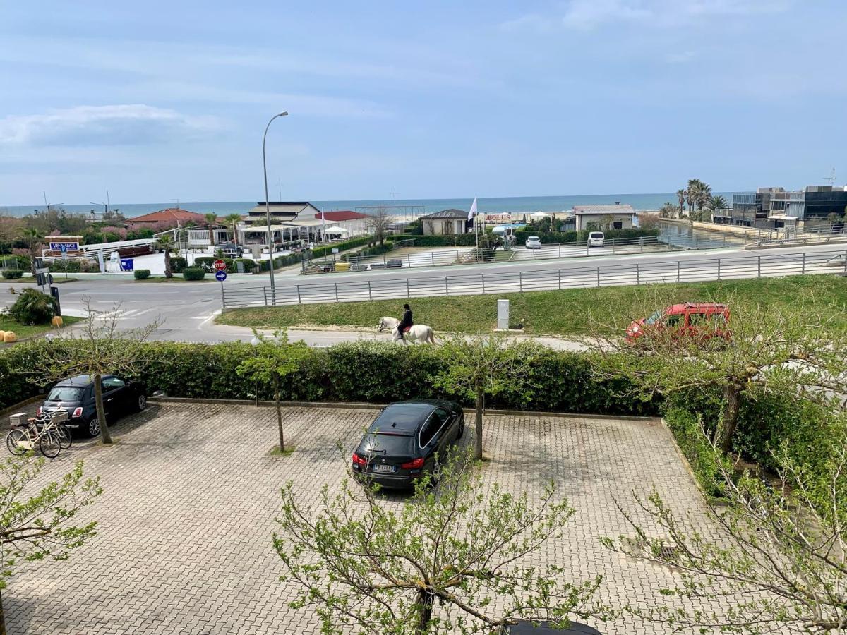 Casa Sul Mare- House On The Sea- Versilia Marina di Pietrasanta Exterior photo